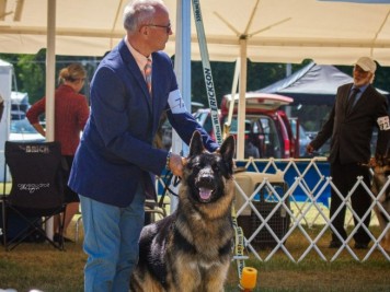 Hendrix du Domaine and Michel Gagn�